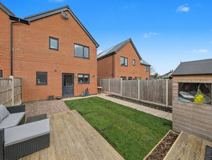 Photo 16- click for photo gallery